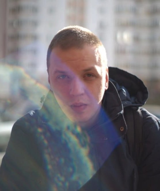 Волонтер Антон Мирутенко