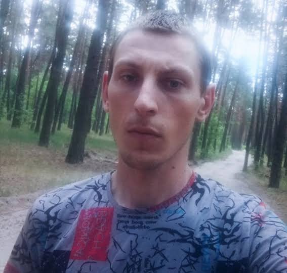 Волонтер Сергей Шапарь
